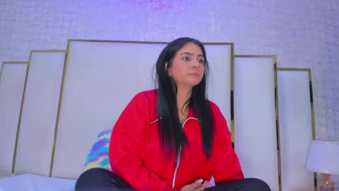 Snapshot of paolaa_rodriguez chatting on April 6, 12:28 pm Paola online show from April 6, 12:28 pm