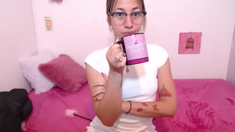 Snapshot of paolabotero chatting on October 1, 12:11 pm Paola online show from October 1, 12:11 pm