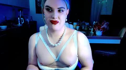 Snapshot of paoladoll chatting on February 28, 11:44 am Sarina Williams online show from February 28, 11:44 am