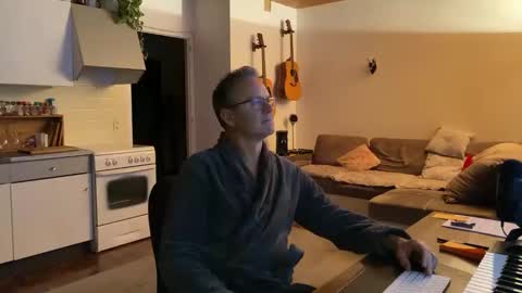 Snapshot of papa_show chatting on December 23, 9:29 pm papa_show online show from December 23, 9:29 pm