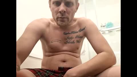 Snapshot of papapfouts chatting on March 17, 6:28 am papapfouts online show from March 17, 6:28 am