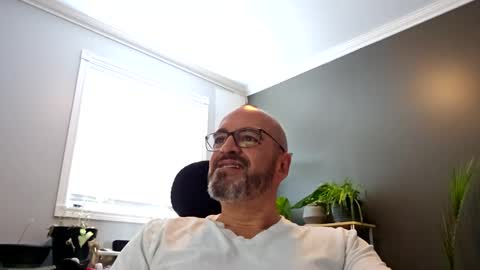Snapshot of papi1979 chatting on January 7, 3:54 pm Papi online show from January 7, 3:54 pm