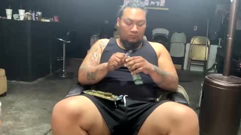 Snapshot of papi_krizz chatting on February 26, 3:30 pm papi_krizz online show from February 26, 3:30 pm