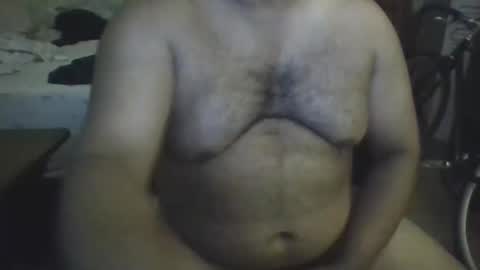 Snapshot of papi_returns chatting on March 21, 3:55 am papi_returns online show from March 21, 3:55 am