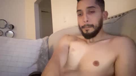 Snapshot of papicubano_guapo23cm chatting on December 2, 8:09 am papicubano_guapo23cm online show from December 2, 8:09 am