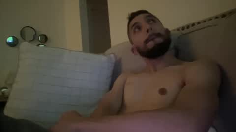 Snapshot of papicubano_guapo23cm chatting on December 11, 6:04 am papicubano_guapo23cm online show from December 11, 6:04 am