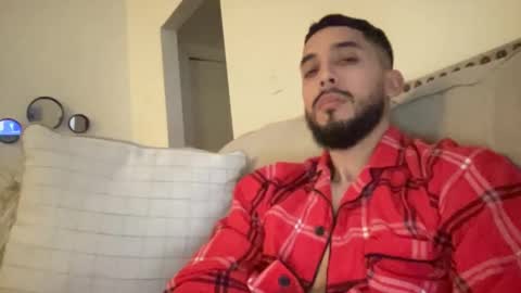 Snapshot of papicubano_guapo23cm chatting on February 22, 6:17 am papicubano_guapo23cm online show from February 22, 6:17 am