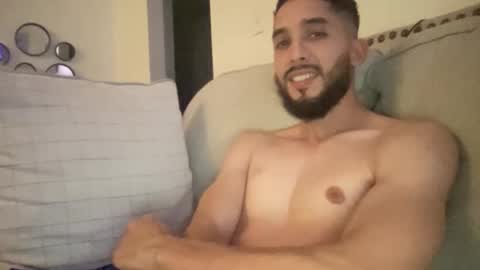 papicubano_guapo23cm online show from October 7, 3:25 am