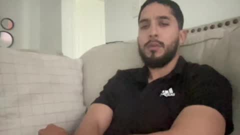 Snapshot of papicubano_guapo23cm chatting on April 30, 12:22 pm papicubano_guapo23cm online show from April 30, 12:22 pm