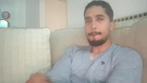 Snapshot of papicubano_guapo23cm chatting on June 5, 12:00 pm papicubano_guapo23cm online show from June 5, 12:00 pm