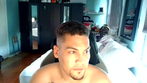 Snapshot of papiinyc21 chatting on July 31, 5:01 pm PapiiNyc21 online show from July 31, 5:01 pm