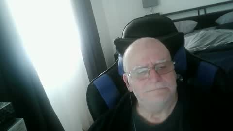 Snapshot of papilly chatting on March 29, 8:09 pm papilly online show from March 29, 8:09 pm