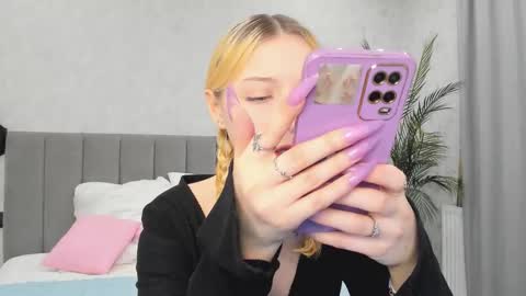 Melena online show from January 11, 8:30 am