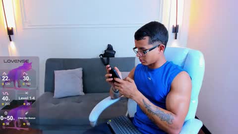 Snapshot of paradise_boy_s chatting on March 7, 7:00 pm Ryan And Casper online show from March 7, 7:00 pm