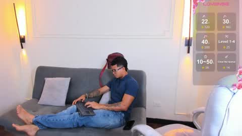 Snapshot of paradise_boy_s chatting on April 7, 6:19 pm Ryan And Casper online show from April 7, 6:19 pm