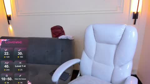 Snapshot of paradise_boy_s chatting on June 25, 2:21 pm Ryan And Casper online show from June 25, 2:21 pm