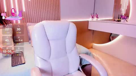 Amy and my doll online show from October 24, 3:58 am