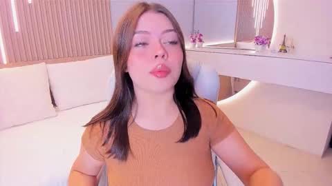 Amy and my doll online show from December 3, 3:47 am