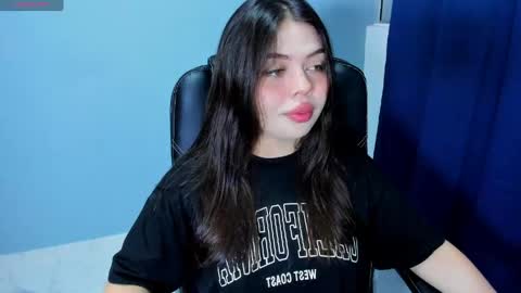 Amy and my doll online show from May 17, 12:08 am