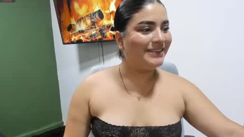 pareja_curiosa19 online show from May 18, 10:26 pm