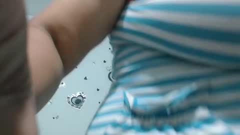 Snapshot of pareja_explosivasexx chatting on December 15, 5:53 pm Luna online show from December 15, 5:53 pm