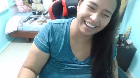 Snapshot of pareja_explosivasexx chatting on January 9, 6:06 am Luna online show from January 9, 6:06 am