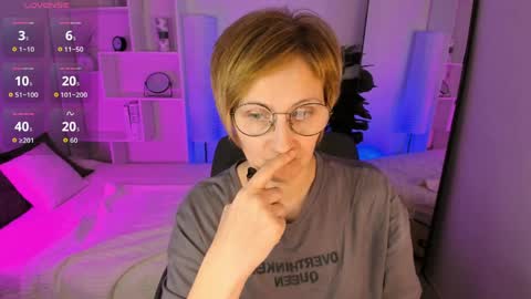 Paris online show from April 7, 5:57 pm