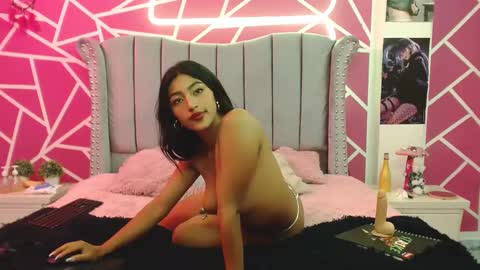 Snapshot of paris_hot12 chatting on January 20, 5:27 pm paris online show from January 20, 5:27 pm