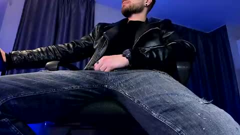 Paris online show from March 28, 10:42 pm