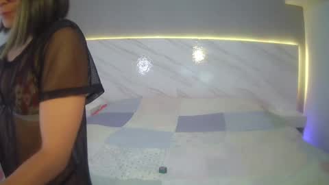 Snapshot of paris_vixen13 chatting on October 22, 4:40 pm paris_vixen13 online show from October 22, 4:40 pm