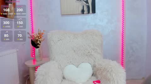 Paris online show from April 3, 4:10 am