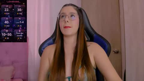 Snapshot of parisshayk chatting on February 26, 6:18 pm Paris online show from February 26, 6:18 pm