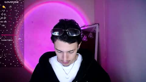 parker_222 online show from February 4, 3:01 am