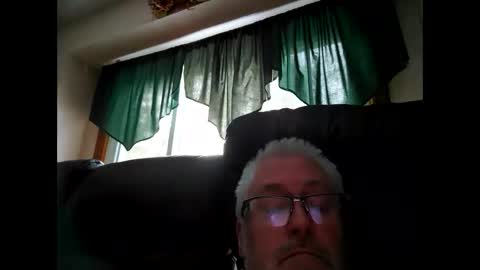 Snapshot of part86 chatting on February 8, 8:10 pm part86 online show from February 8, 8:10 pm