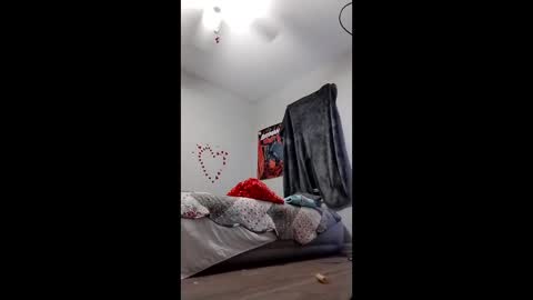 partypackxo online show from April 4, 2:32 am