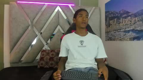 PARZIVAL online show from April 4, 7:33 pm