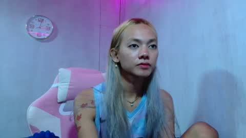 Snapshot of pasadiria chatting on May 10, 7:02 am pasadiria online show from May 10, 7:02 am