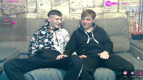 Snapshot of passionate_bonds chatting on April 14, 2:06 am Max tall dark-haired guy with tattoos and Phil blond-haired online show from April 14, 2:06 am