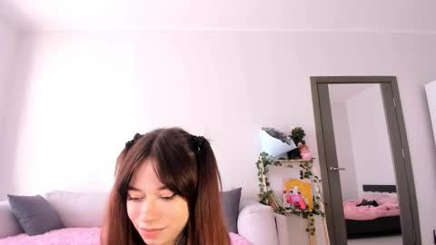 Bella online show from October 22, 3:07 am