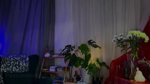 Call me Miss Alice Careful Passion Queen online show from December 2, 11:04 am