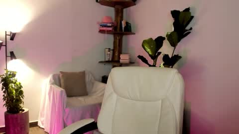 Snapshot of passionlover_ chatting on January 17, 4:06 am online show from January 17, 4:06 am