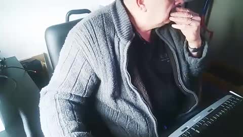 Snapshot of patjeooo chatting on February 16, 8:43 am patjeooo online show from February 16, 8:43 am