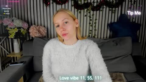 patr1cia_hart online show from January 14, 1:00 am