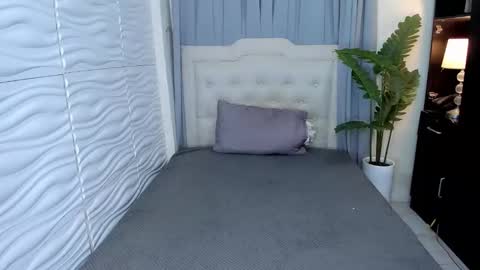 Snapshot of patricia_miller08 chatting on October 25, 6:43 am patricia_miller08 online show from October 25, 6:43 am