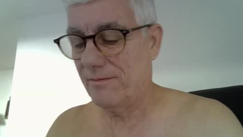 patrick5275 online show from October 6, 8:23 am