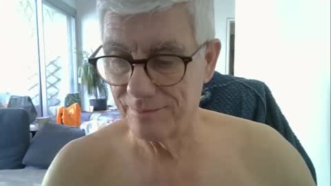 patrick5275 online show from April 30, 8:31 am