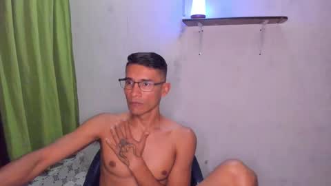 EDUAR Independent model online show from November 26, 3:29 am