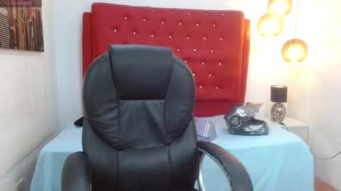 PATRICK online show from December 18, 8:04 pm