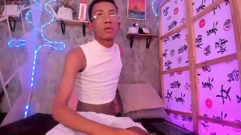Snapshot of patrick_lovee chatting on June 10, 9:46 pm Patrick online show from June 10, 9:46 pm