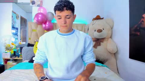 Patrick online show from May 20, 2:07 am
